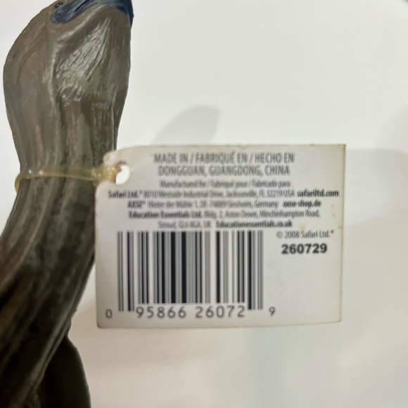 Safari Ltd. Incredible Creatures Tortoise 🐢 
Handsome Rubberized likenesss. Fun! - Picture 10 of 11